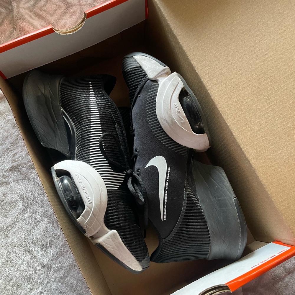 Womens Nike air zoom